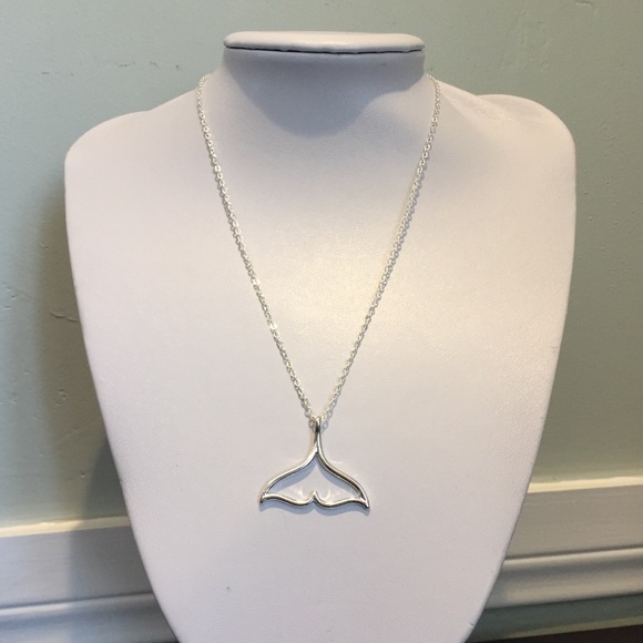 New Silver Whale Tale Necklace - Picture 3 of 4
